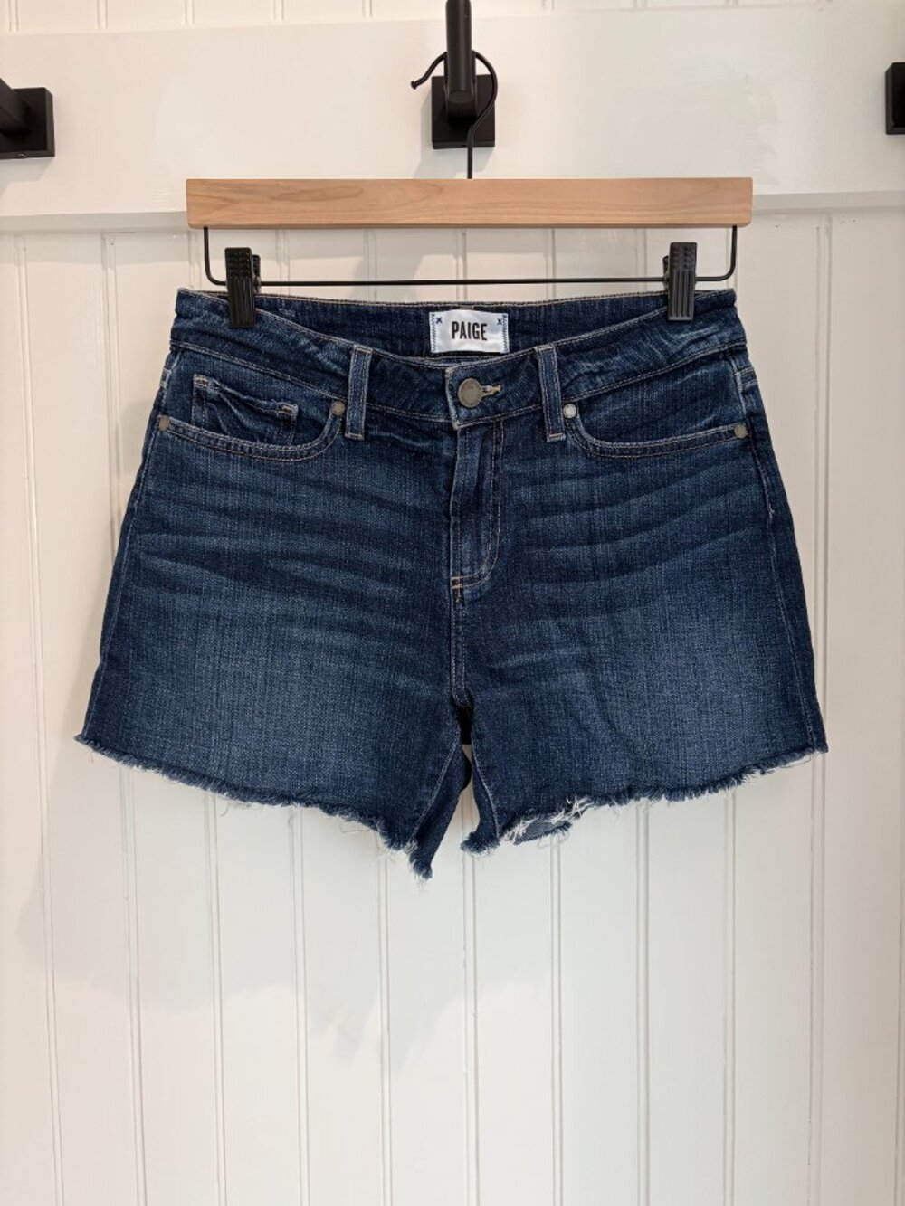 PAIGE Emilia Cut Off Denim Shorts Dark Wash Raw Hem Size 26 Frayed 5-Pocket